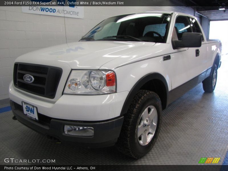 Oxford White / Black/Medium Flint 2004 Ford F150 FX4 SuperCab 4x4