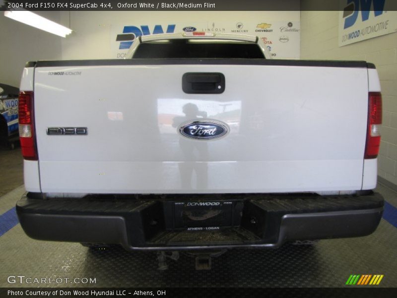 Oxford White / Black/Medium Flint 2004 Ford F150 FX4 SuperCab 4x4