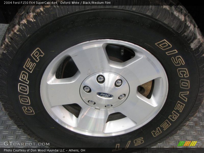 Oxford White / Black/Medium Flint 2004 Ford F150 FX4 SuperCab 4x4