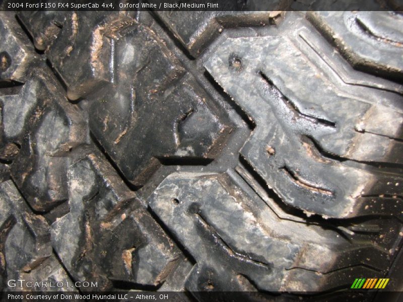 Oxford White / Black/Medium Flint 2004 Ford F150 FX4 SuperCab 4x4