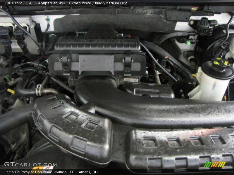 Oxford White / Black/Medium Flint 2004 Ford F150 FX4 SuperCab 4x4