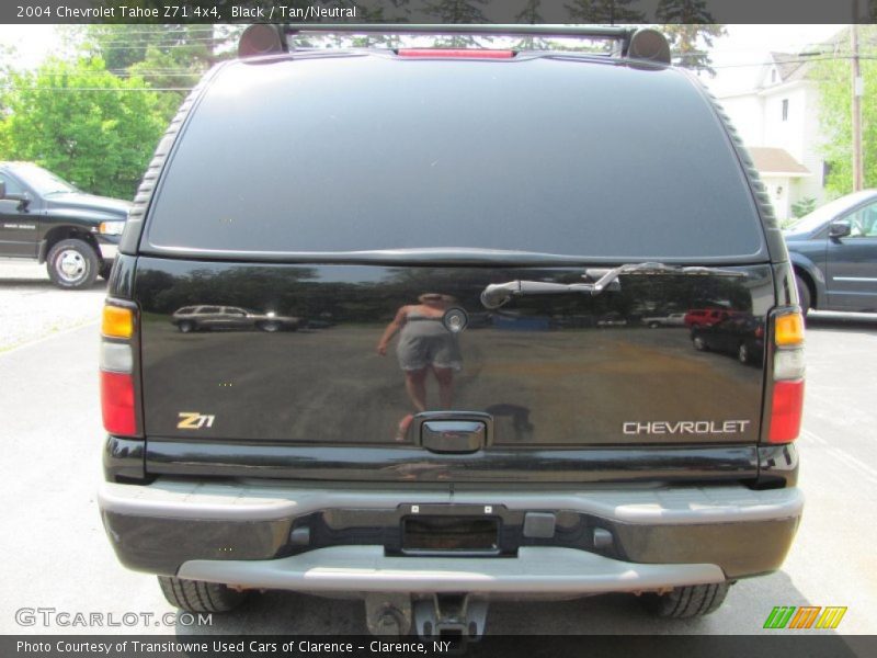 Black / Tan/Neutral 2004 Chevrolet Tahoe Z71 4x4
