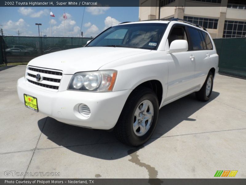 Super White / Charcoal 2002 Toyota Highlander I4