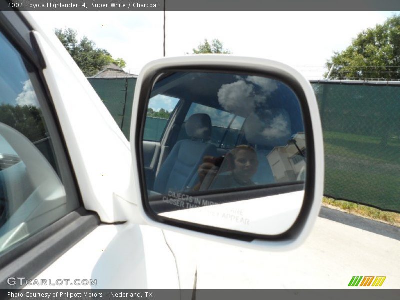 Super White / Charcoal 2002 Toyota Highlander I4