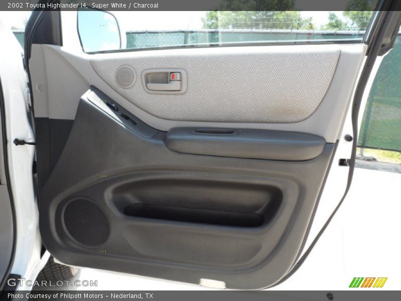 Super White / Charcoal 2002 Toyota Highlander I4