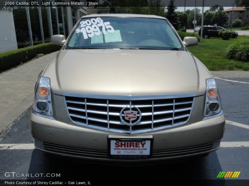Light Cashmere Metallic / Shale 2006 Cadillac DTS