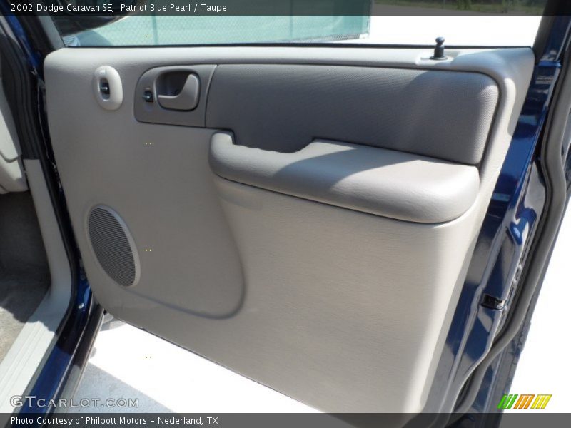 Patriot Blue Pearl / Taupe 2002 Dodge Caravan SE