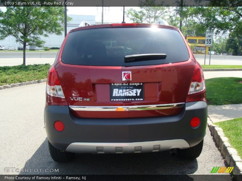 Ruby Red / Gray 2009 Saturn VUE XE