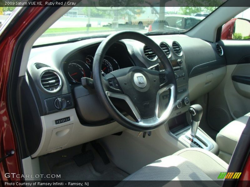 Ruby Red / Gray 2009 Saturn VUE XE