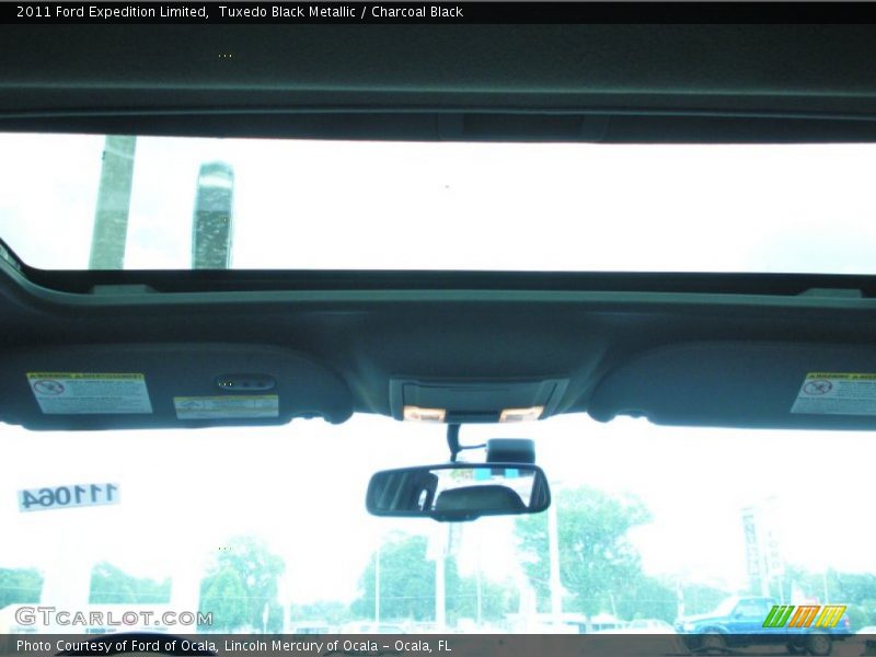 Tuxedo Black Metallic / Charcoal Black 2011 Ford Expedition Limited