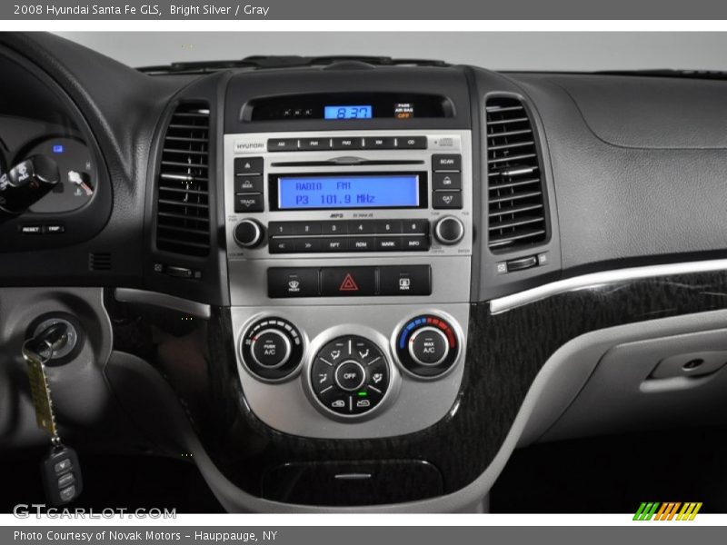 Bright Silver / Gray 2008 Hyundai Santa Fe GLS