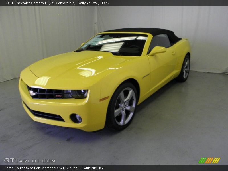 Front 3/4 View of 2011 Camaro LT/RS Convertible