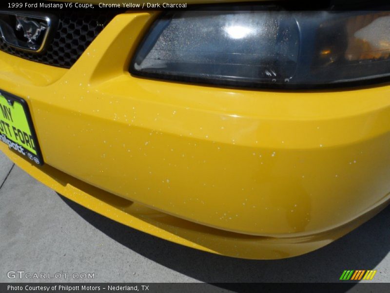 Chrome Yellow / Dark Charcoal 1999 Ford Mustang V6 Coupe