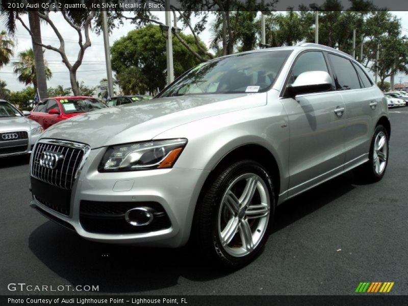 Front 3/4 View of 2010 Q5 3.2 quattro