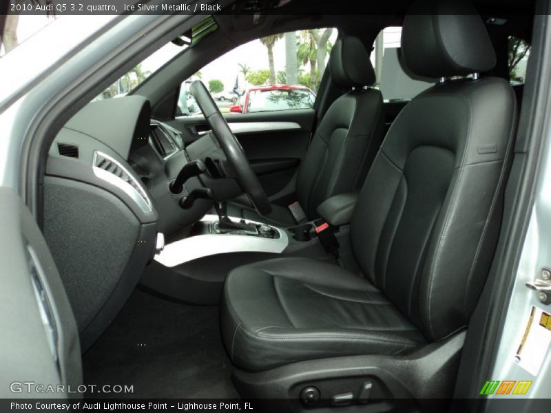  2010 Q5 3.2 quattro Black Interior