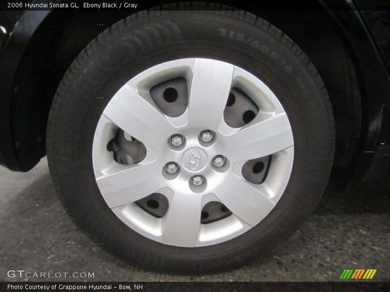 2006 Sonata GL Wheel