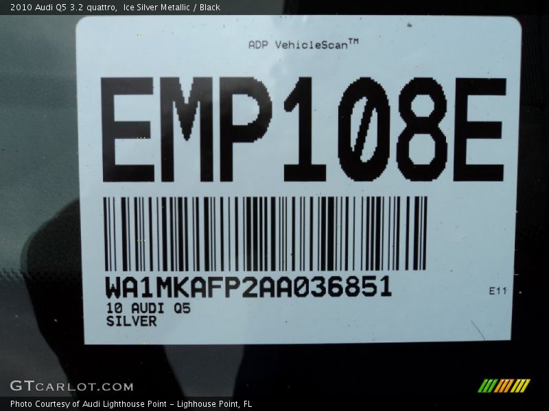 Ice Silver Metallic / Black 2010 Audi Q5 3.2 quattro