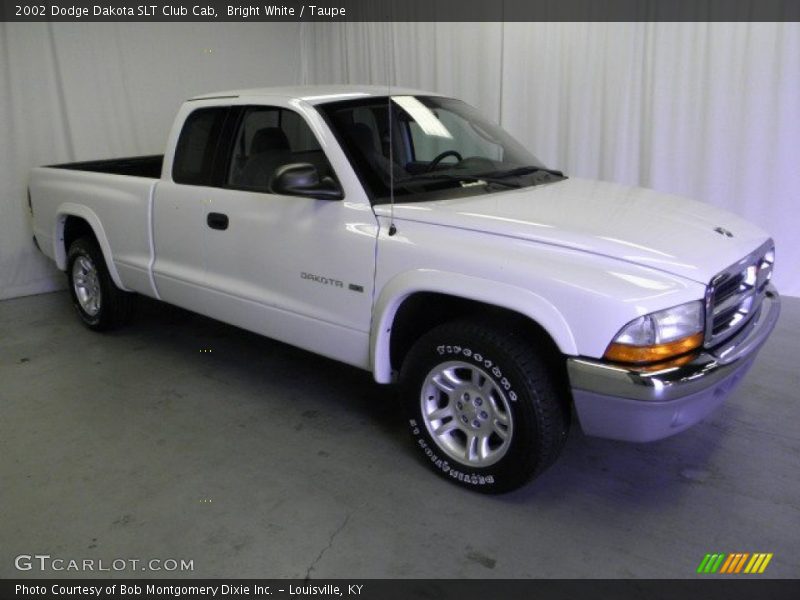 Bright White / Taupe 2002 Dodge Dakota SLT Club Cab
