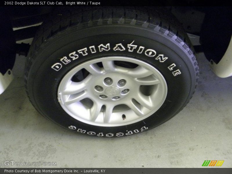 Bright White / Taupe 2002 Dodge Dakota SLT Club Cab