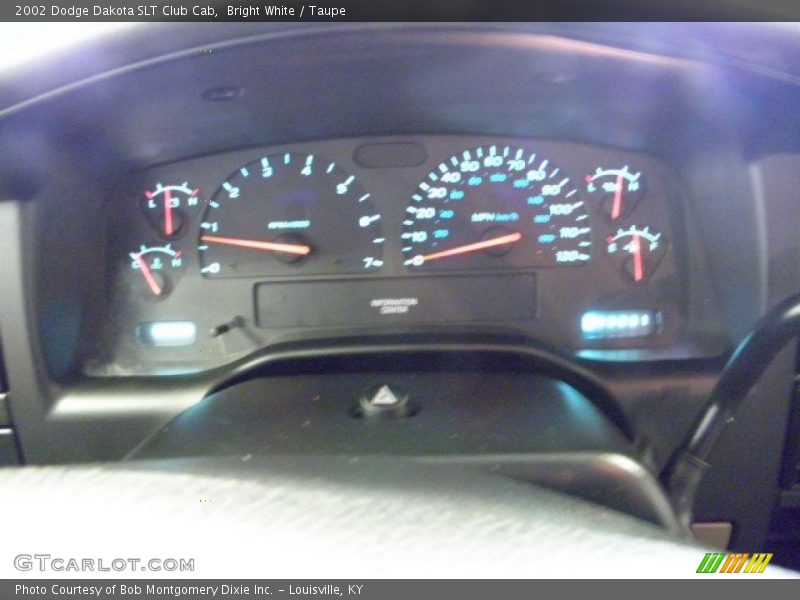 Bright White / Taupe 2002 Dodge Dakota SLT Club Cab