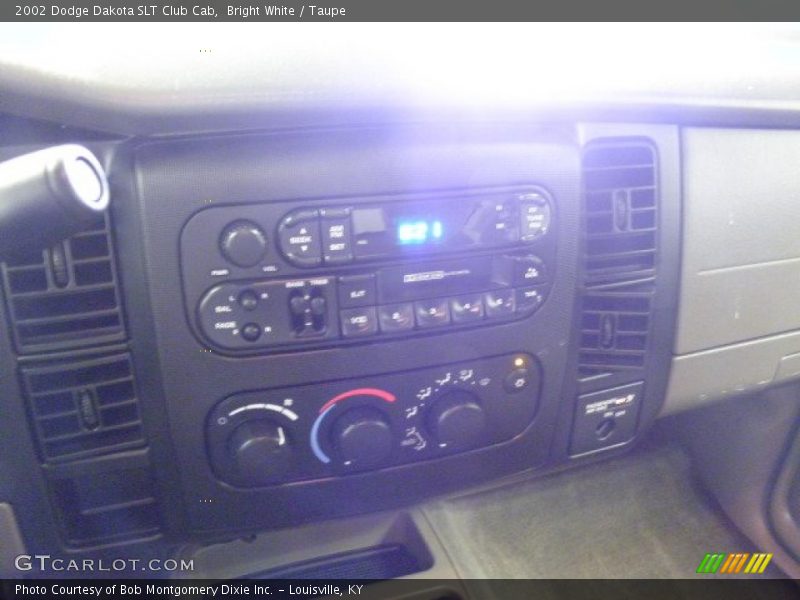 Bright White / Taupe 2002 Dodge Dakota SLT Club Cab