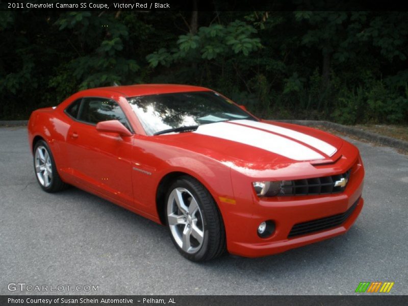 Front 3/4 View of 2011 Camaro SS Coupe
