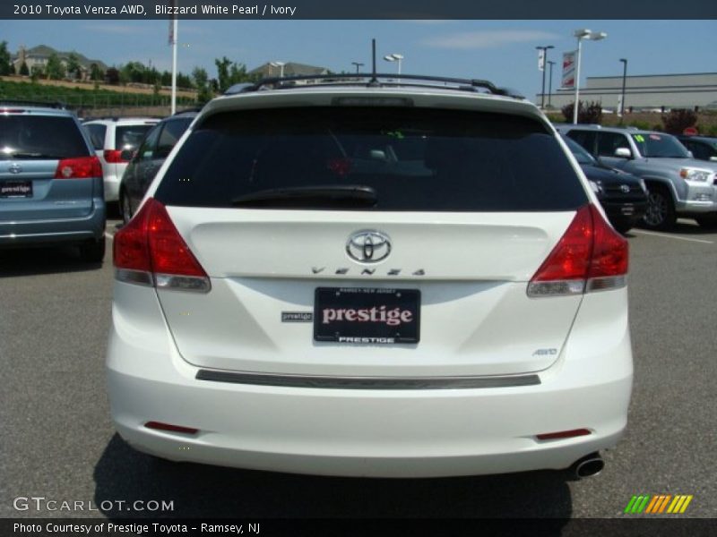 Blizzard White Pearl / Ivory 2010 Toyota Venza AWD