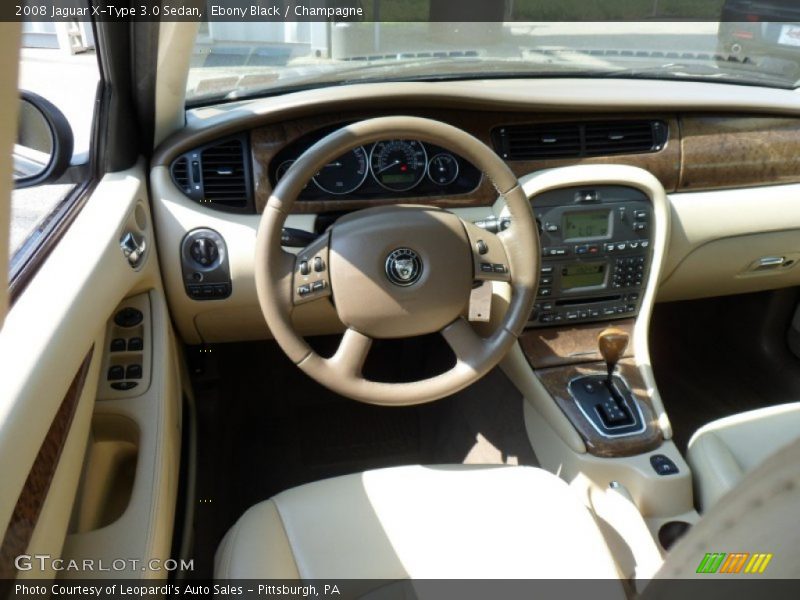 Dashboard of 2008 X-Type 3.0 Sedan