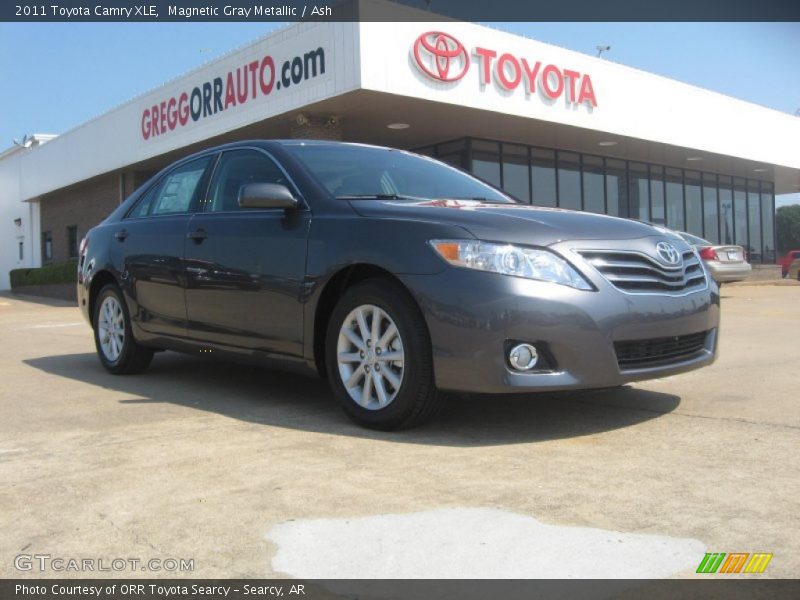 Magnetic Gray Metallic / Ash 2011 Toyota Camry XLE