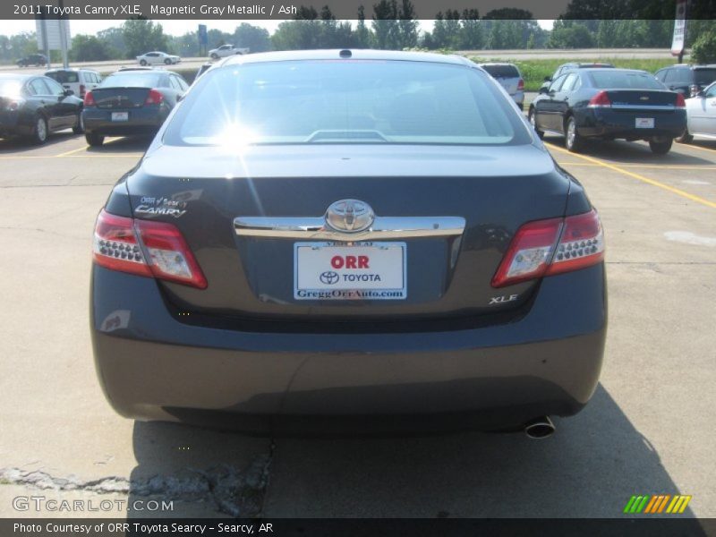 Magnetic Gray Metallic / Ash 2011 Toyota Camry XLE