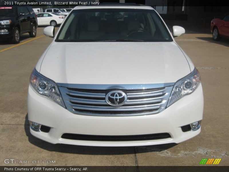Blizzard White Pearl / Ivory 2011 Toyota Avalon Limited