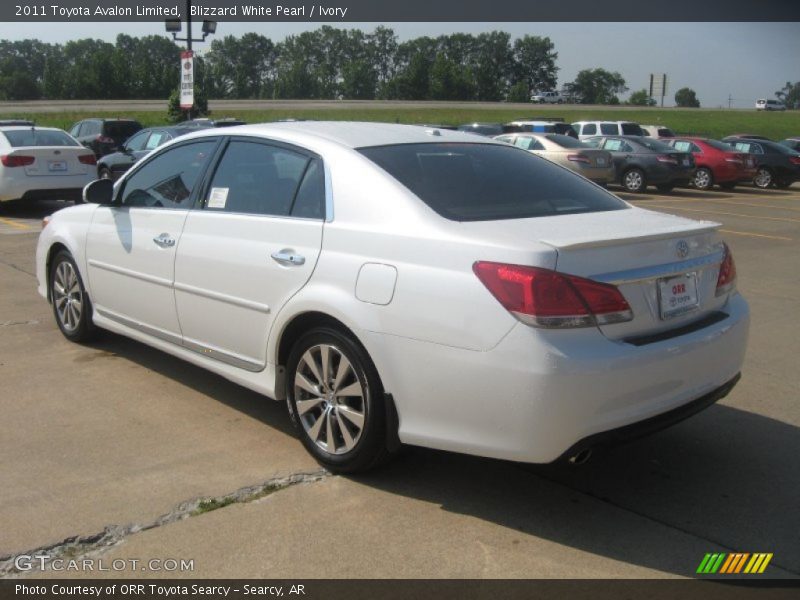 Blizzard White Pearl / Ivory 2011 Toyota Avalon Limited