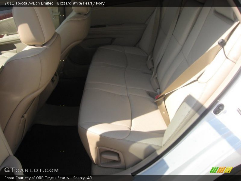 Blizzard White Pearl / Ivory 2011 Toyota Avalon Limited
