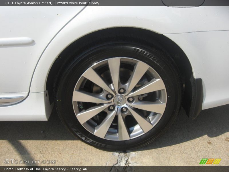Blizzard White Pearl / Ivory 2011 Toyota Avalon Limited