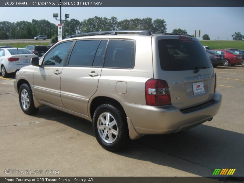 Sonora Gold Pearl / Ivory 2005 Toyota Highlander V6