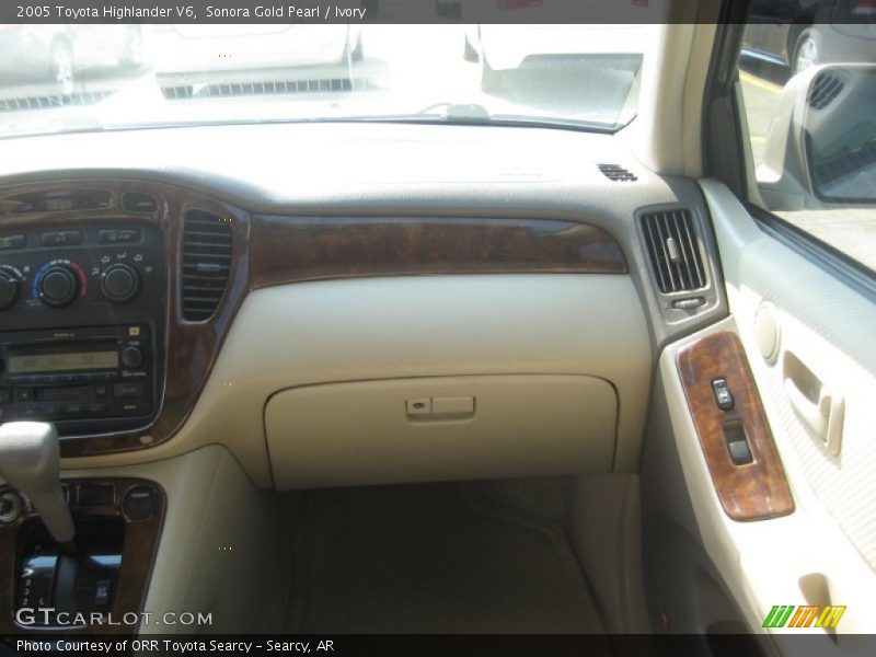 Sonora Gold Pearl / Ivory 2005 Toyota Highlander V6