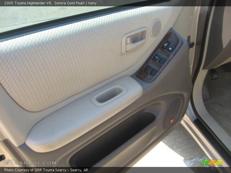 Sonora Gold Pearl / Ivory 2005 Toyota Highlander V6