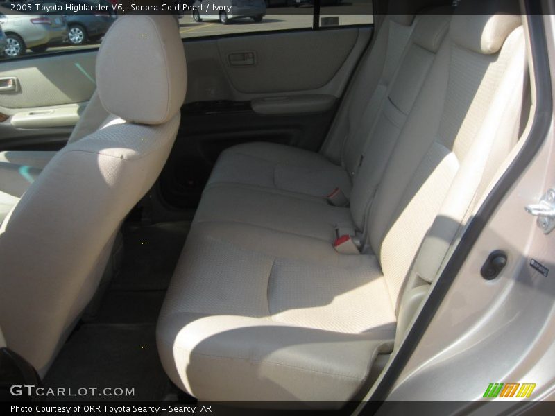 Sonora Gold Pearl / Ivory 2005 Toyota Highlander V6