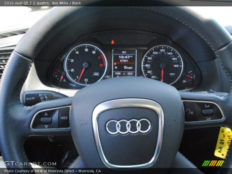 Ibis White / Black 2010 Audi Q5 3.2 quattro