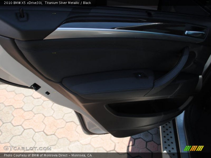 Titanium Silver Metallic / Black 2010 BMW X5 xDrive30i