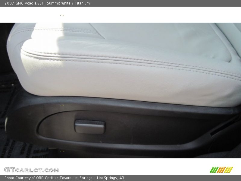 Summit White / Titanium 2007 GMC Acadia SLT