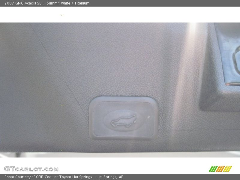 Summit White / Titanium 2007 GMC Acadia SLT
