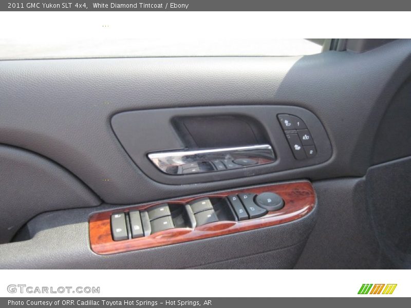 White Diamond Tintcoat / Ebony 2011 GMC Yukon SLT 4x4