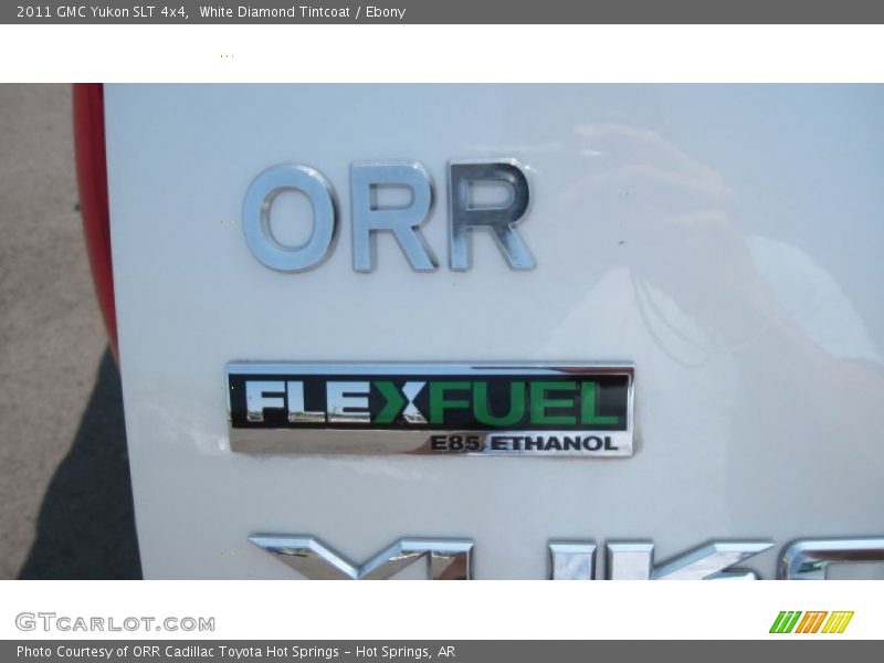 White Diamond Tintcoat / Ebony 2011 GMC Yukon SLT 4x4