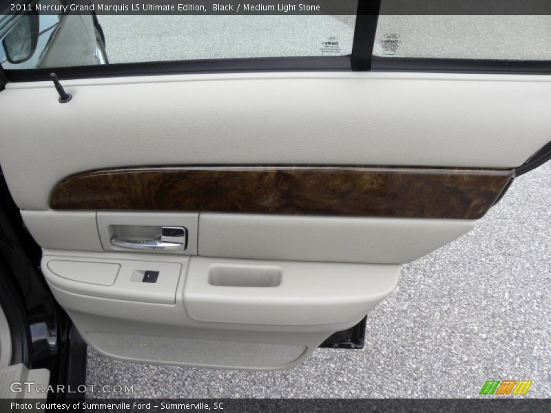 Door Panel of 2011 Grand Marquis LS Ultimate Edition