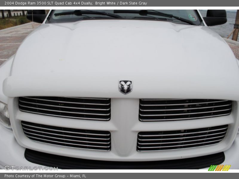 Bright White / Dark Slate Gray 2004 Dodge Ram 3500 SLT Quad Cab 4x4 Dually