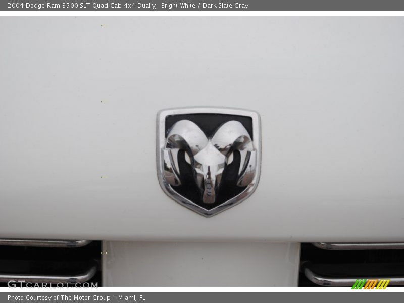 Bright White / Dark Slate Gray 2004 Dodge Ram 3500 SLT Quad Cab 4x4 Dually