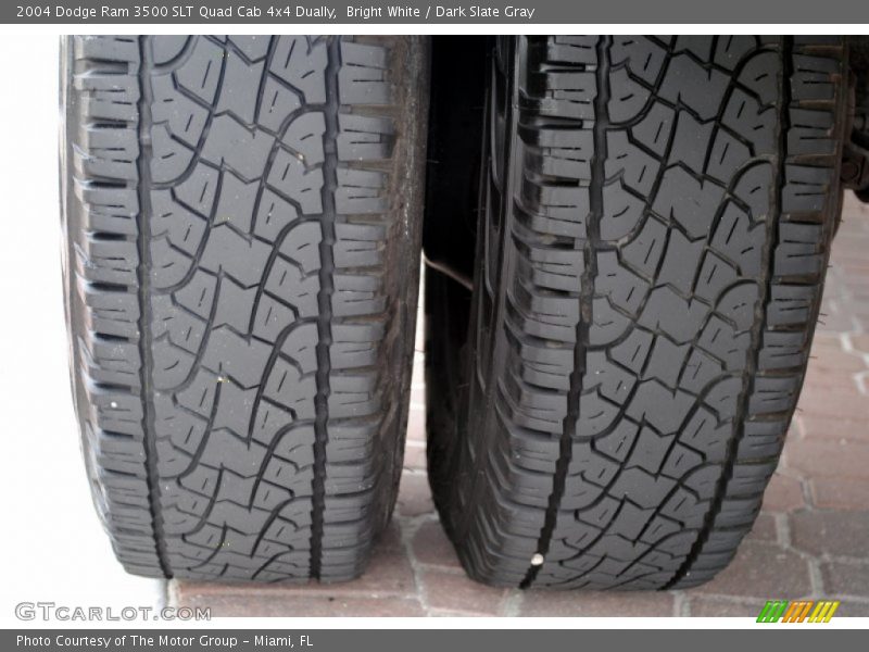 Bright White / Dark Slate Gray 2004 Dodge Ram 3500 SLT Quad Cab 4x4 Dually