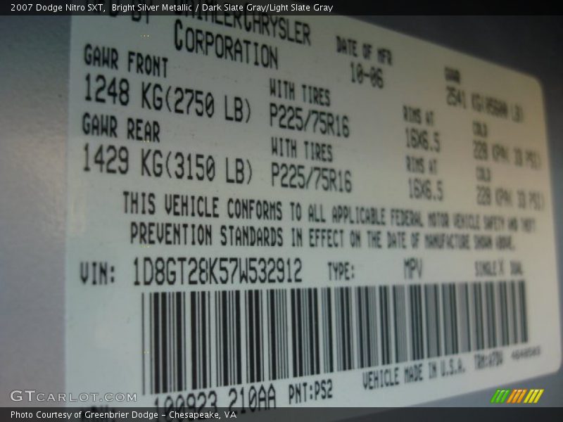 Bright Silver Metallic / Dark Slate Gray/Light Slate Gray 2007 Dodge Nitro SXT