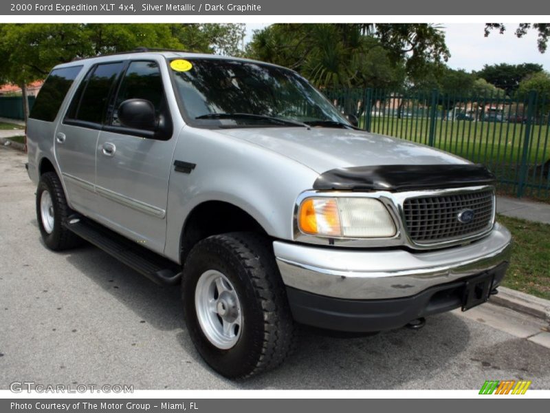 Silver Metallic / Dark Graphite 2000 Ford Expedition XLT 4x4